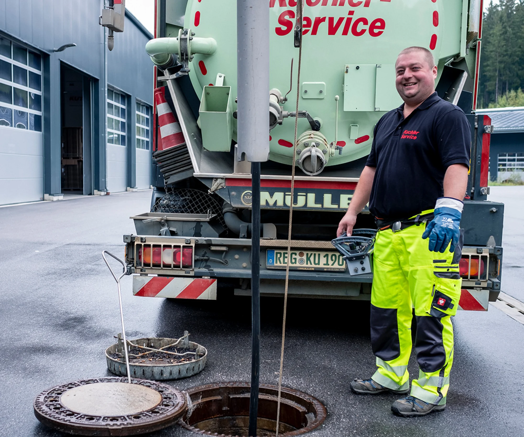Schlammsaugen in Passau für Becken und Schächte